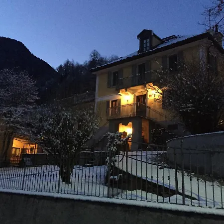 Dell'antica Osteria -varzo Bed & Breakfast