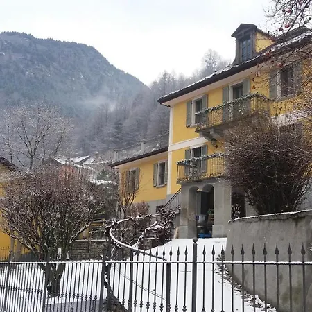 Dell'antica Osteria -varzo Bed & Breakfast *